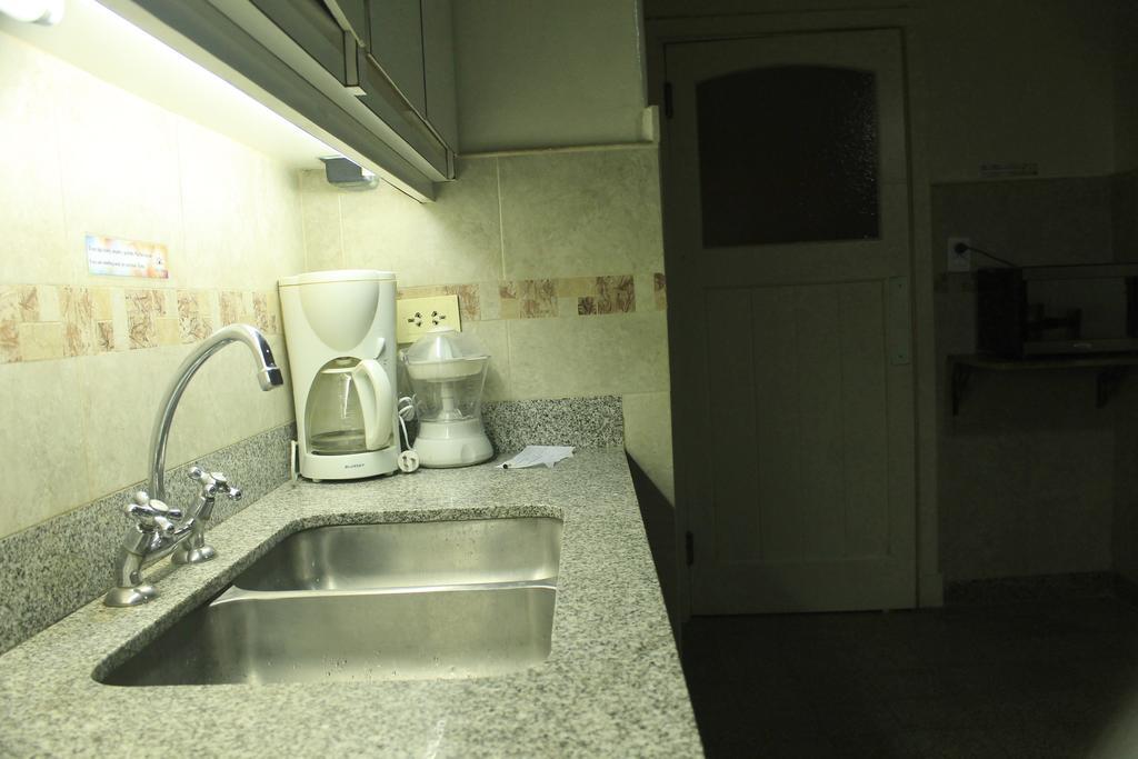 סן קרלוס דה ברילוצ'ה Sofi'S Hostel מראה חיצוני תמונה