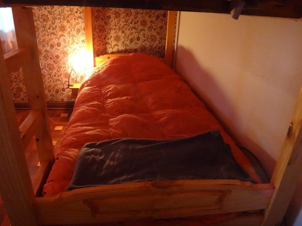 סן קרלוס דה ברילוצ'ה Sofi'S Hostel חדר תמונה